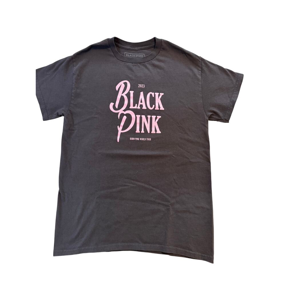 BLACK PINK 2023  "Born Pink" World Tour T-shirt  -  Unisex Small
